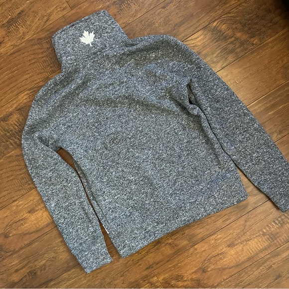 Roots Half Zip Sweatshirt in Salt and Pepper - Picture 2 of 4